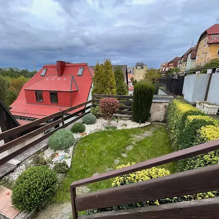 Apartamento Maisonette With Garden Karlovy Vary